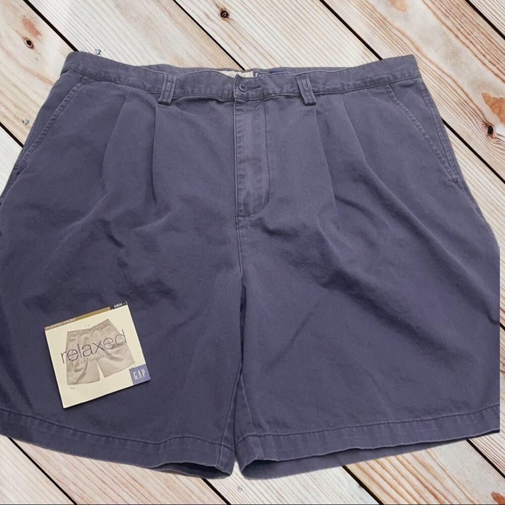 GAP Mens 42 Relaxed Fit Blue Pleated Cotton Shorts